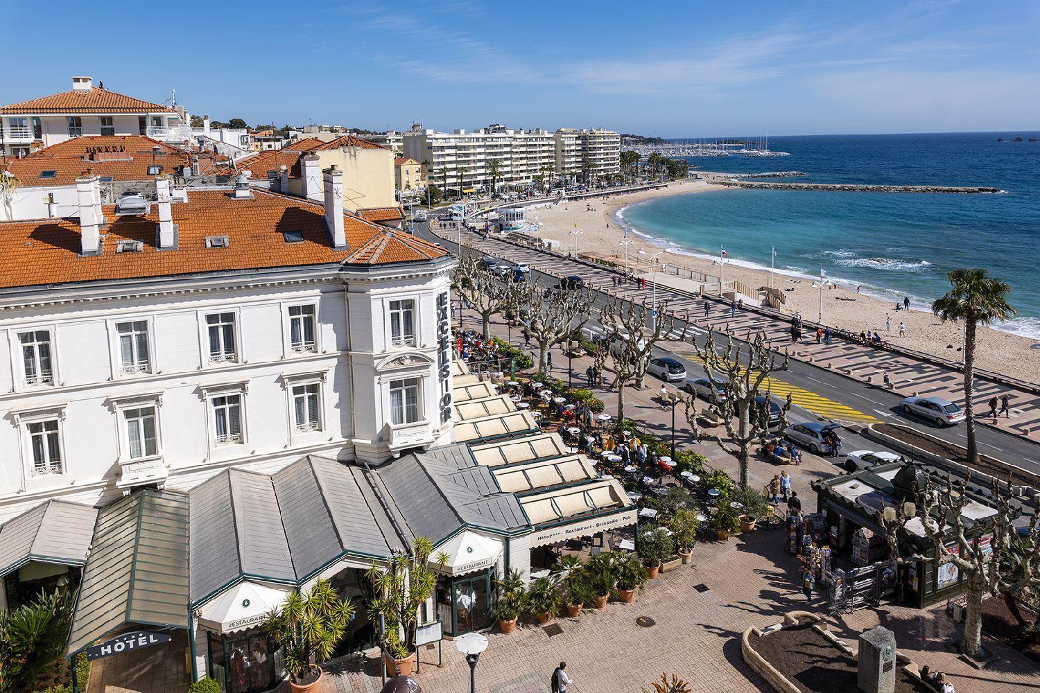 Promenade Des Bains Apartment Saint-Raphael  Exterior photo
